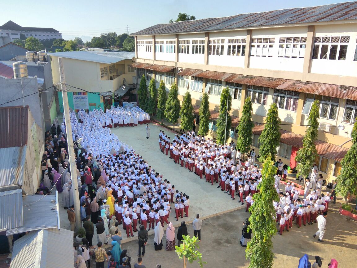 Hari Pertama Sekolah, Kepsek SDIT Wahdah Islamiyah 01 Sosialisasi Kantin Sehat